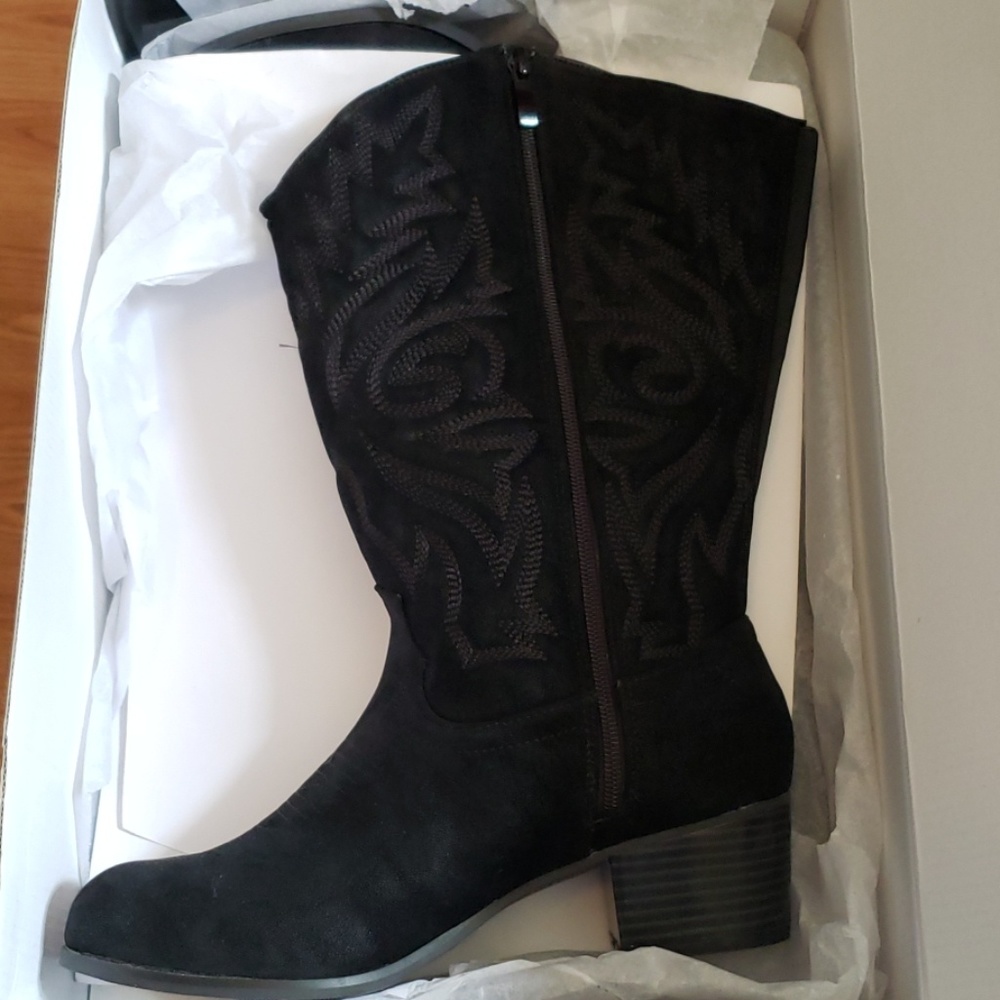 4B Black Cowboy Boot